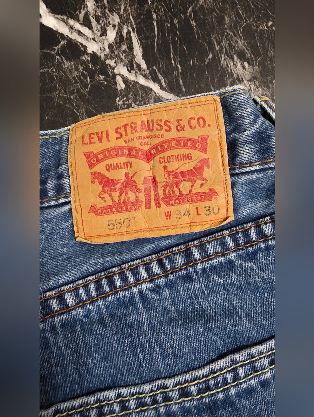 Levi's Men's Blue Denim Jeans 34/30-550 Jeans